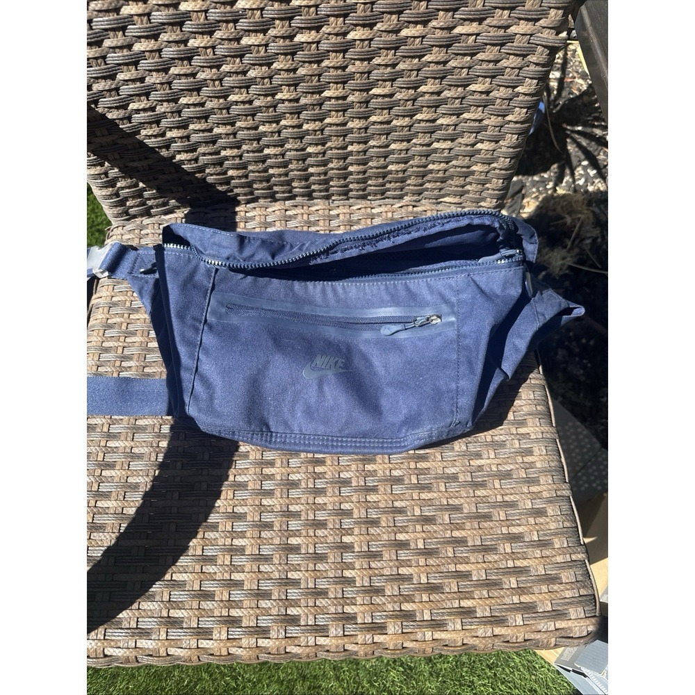 Nike Elemental Premium Unisex Fanny/Waist Pack (8L) - Blue